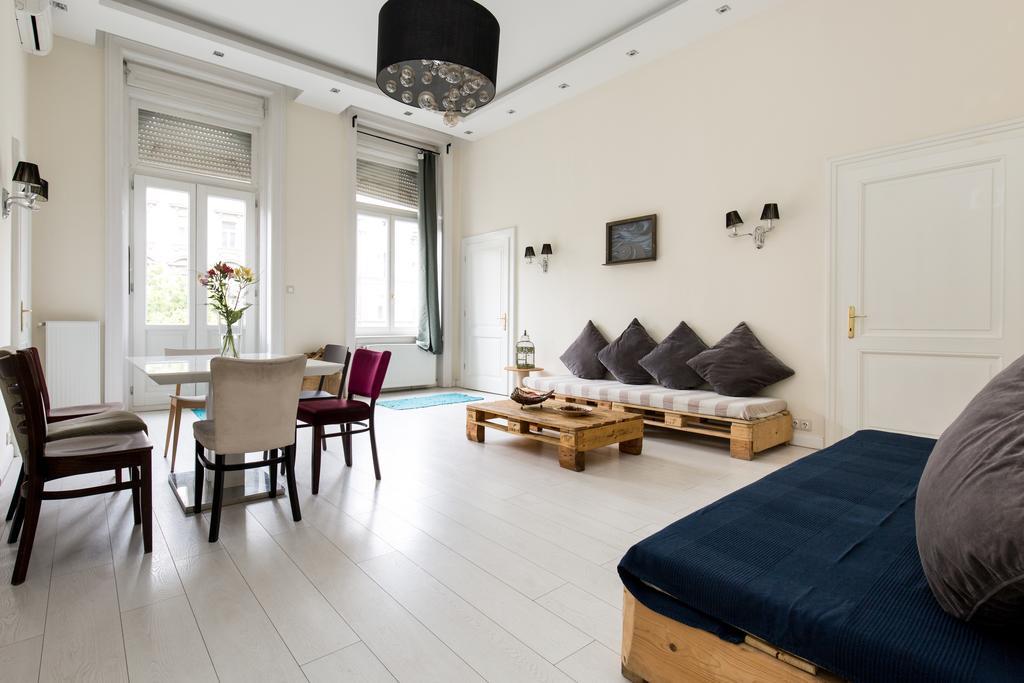 Jozsef63 Apartment Budapest Exterior foto